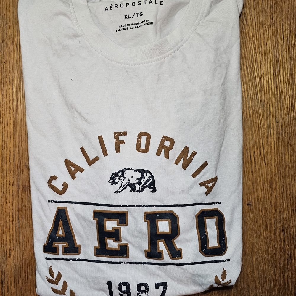 Aeropostale White California Graphic Tee
